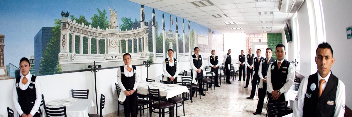 Restaurante Los Panchos equipo a su servicio