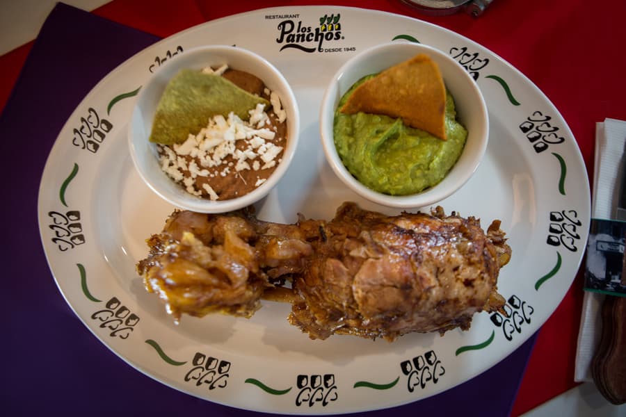 chamorro de carnitas los panchos una estrella del menú anzures